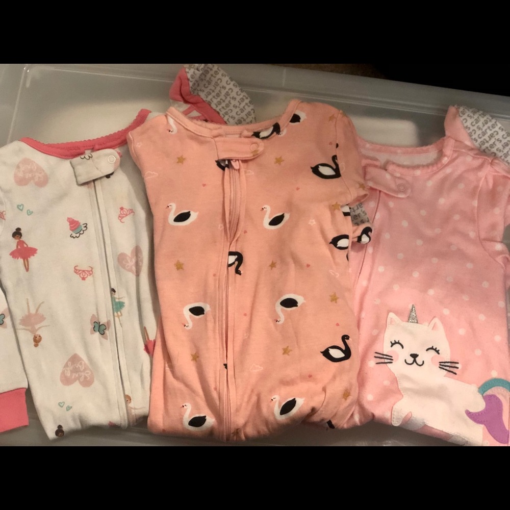Carter’s footie pajama bundle